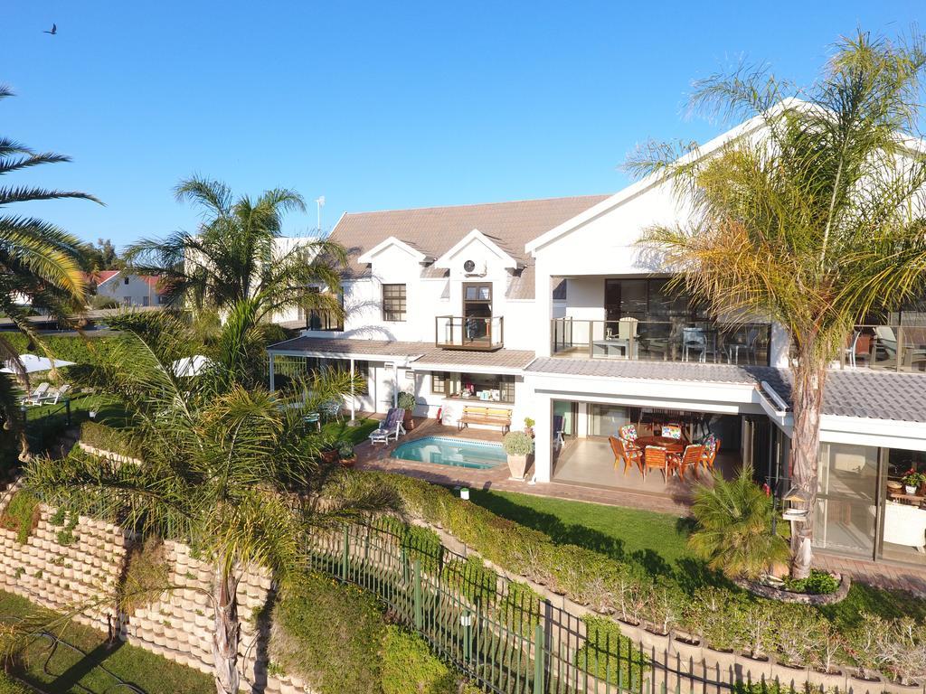 Hotel Oewerpalms View Oudtshoorn Exteriér fotografie