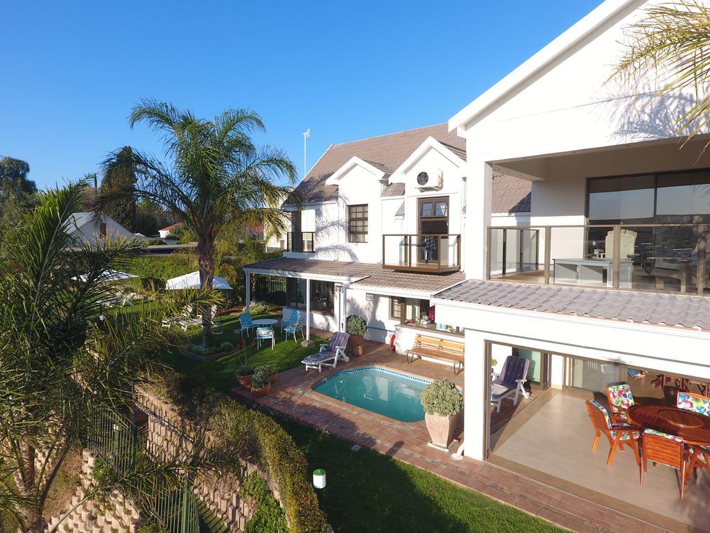 Hotel Oewerpalms View Oudtshoorn Exteriér fotografie